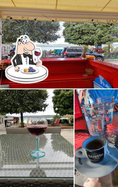 È gradevole bersi un bicchiere di vino a Beach bar Bepin'OS