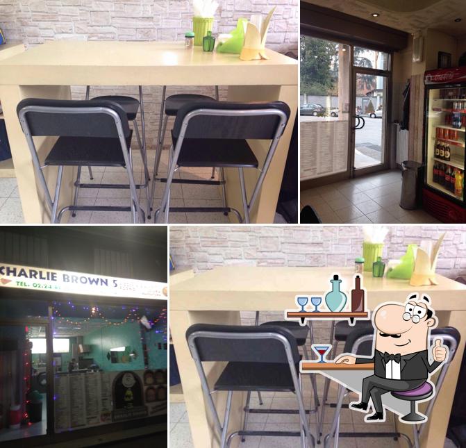 Gli interni di Charlie Brown 5