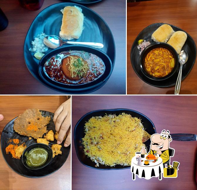 Meals at Tarri (तर्री)