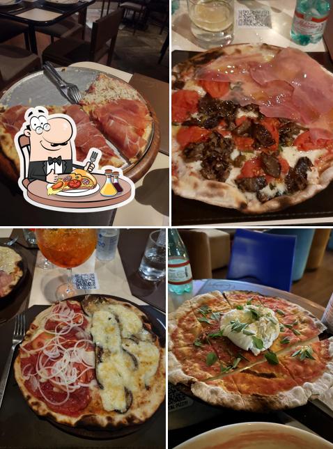 Peça pizza no Cristal Pizza Bar & Grill