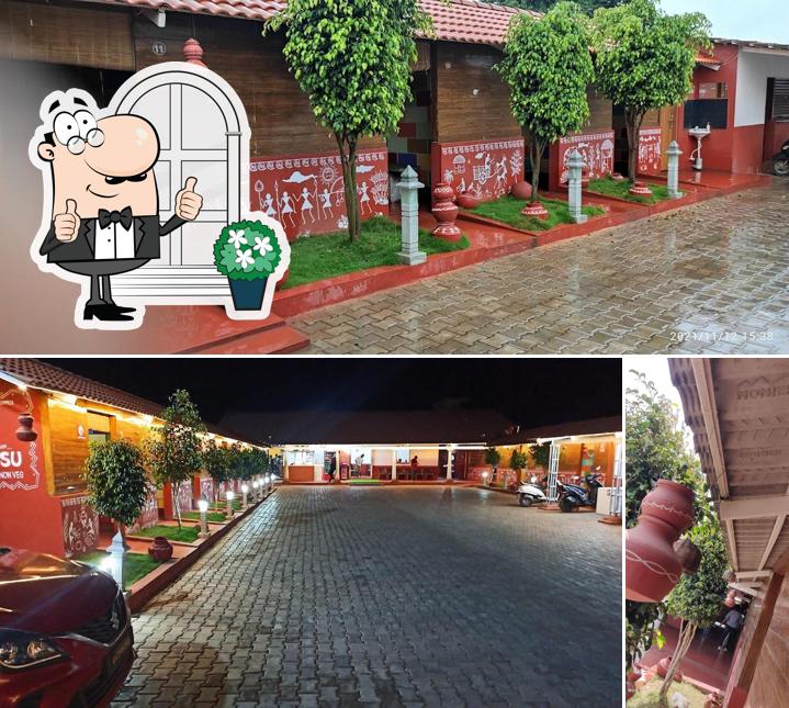 The exterior of Hotel Halli Nanasu