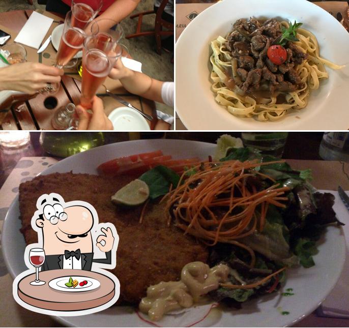 Comida em Mercearia do Francês