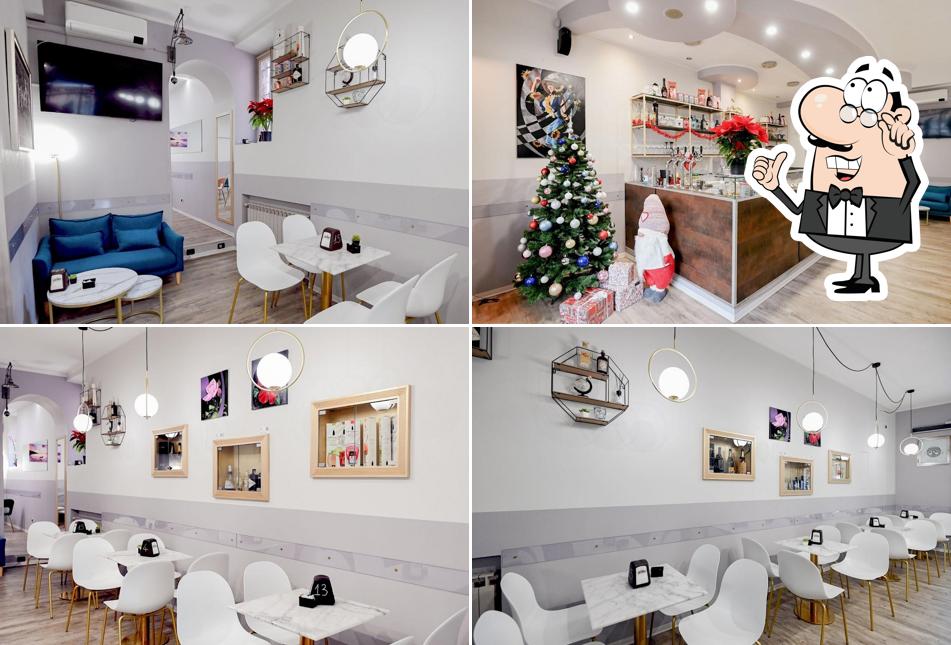 Siediti a un tavolo di Bar Tranoi