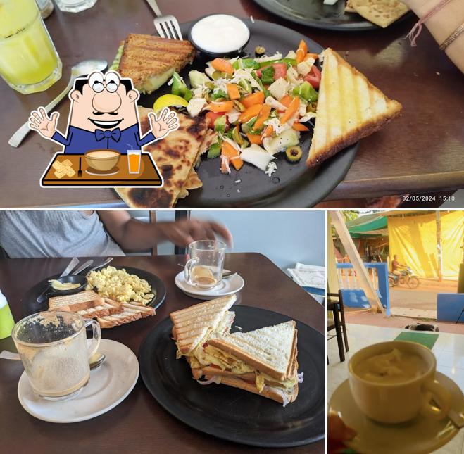 Clam chowder at Corner Coffee House Arambol