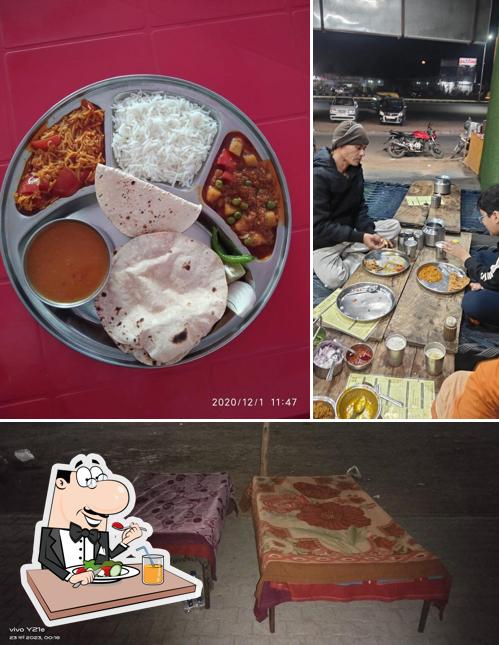 Meals at Jalaram Parotha House