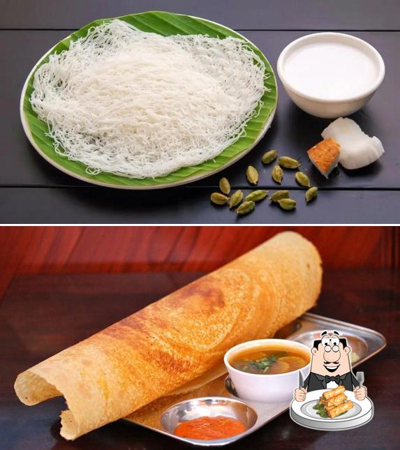 Spring rolls at SHREE MAAGURU CAFE