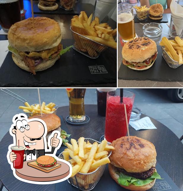 Gli hamburger di Mad Max Pub potranno incontrare molti gusti diversi