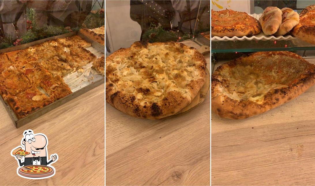 A Pizzeria La Fornace di Calascibetta Pietra, puoi provare una bella pizza