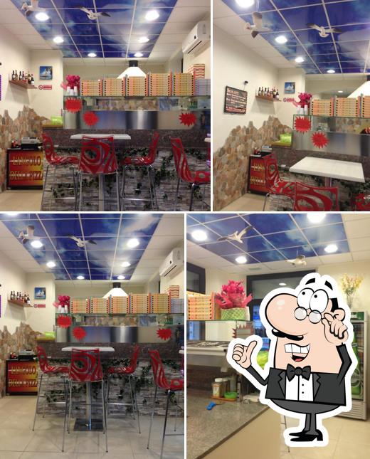 Siediti a un tavolo di Danchi