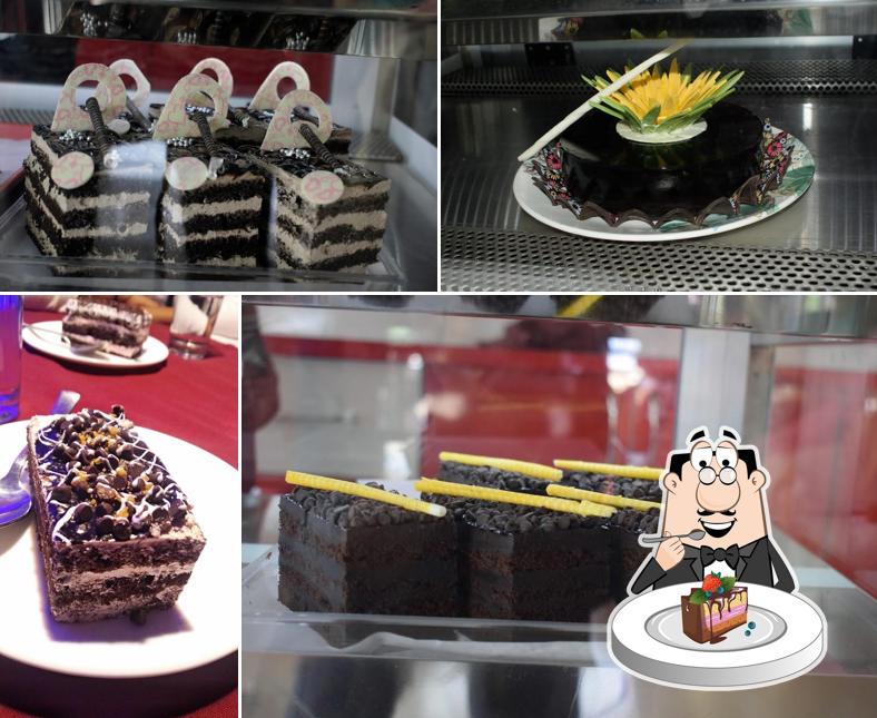 Chocolate cake at Shagun Food Court