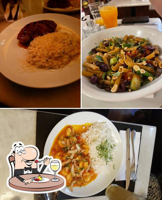 Platos en Ritz Franca