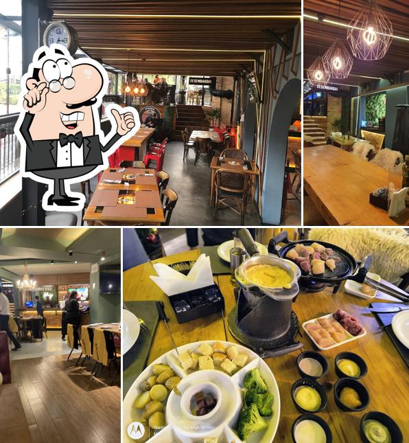 O interior do Restaurante Paris Station