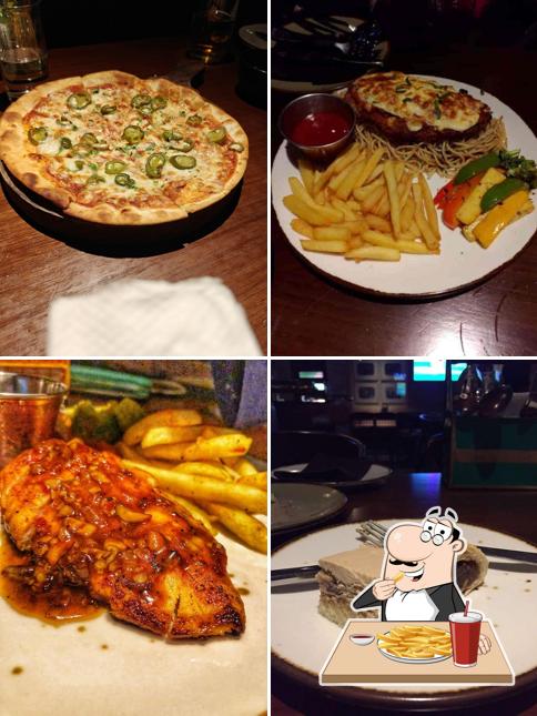 Try out finger chips at Cavern Bar & Kitchen