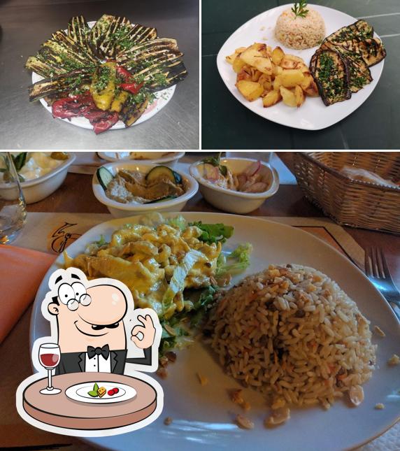 Cibo al Bistro, Bar, caffetteria, Shisha, Narghile, Danza, sala riunioni