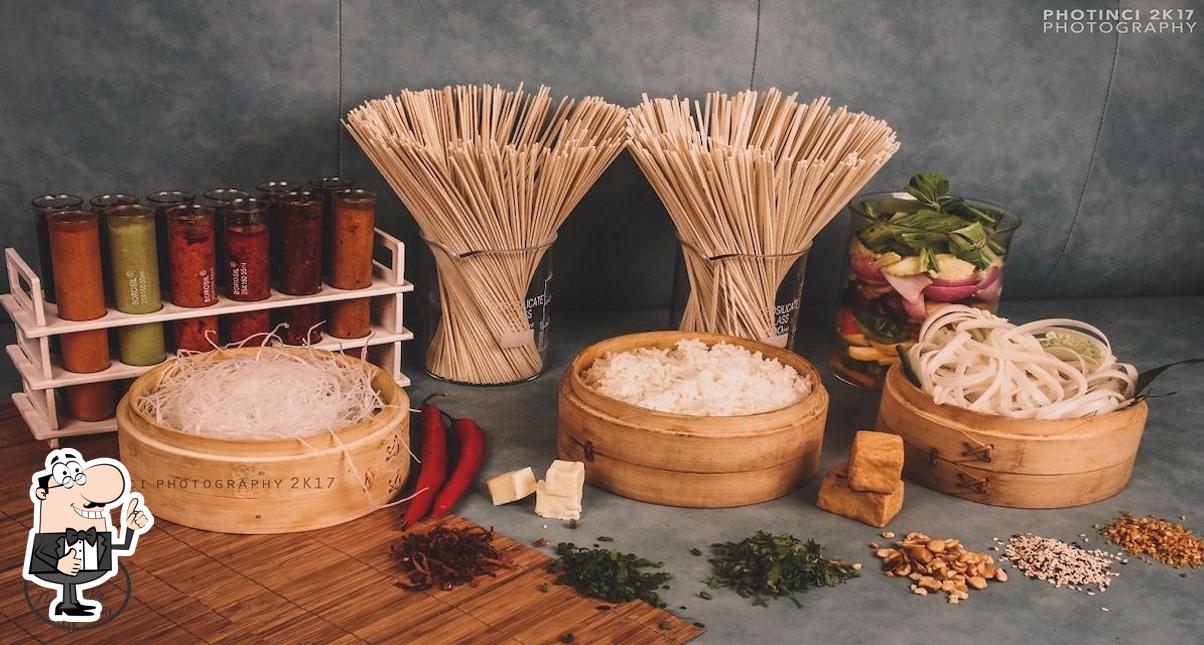 Look at the photo of The Noodle Theory