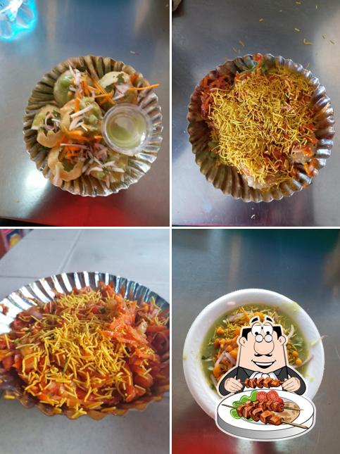 Food at Chintu Chit Chat Center