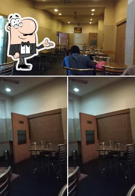 The interior of Woodlaands Pure Vegetarian