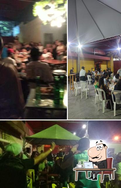 O interior do 3 Preto Bar