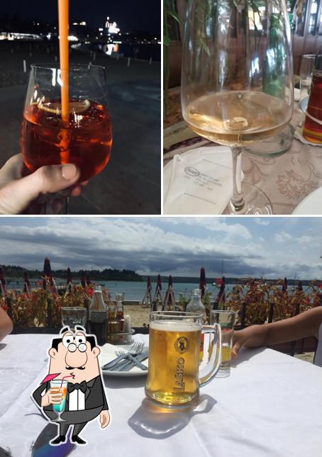 Goditi un drink dal menu