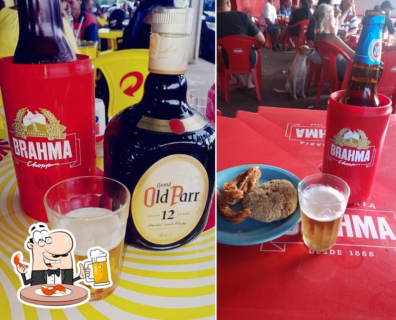 bar do tim fornece uma seleção de cervejas