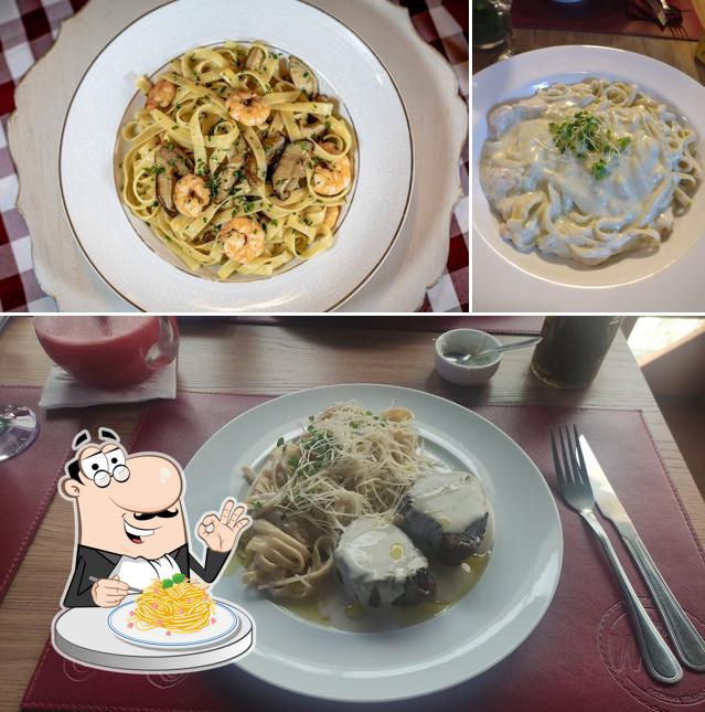 Espaguete carbonara em Muy Massa