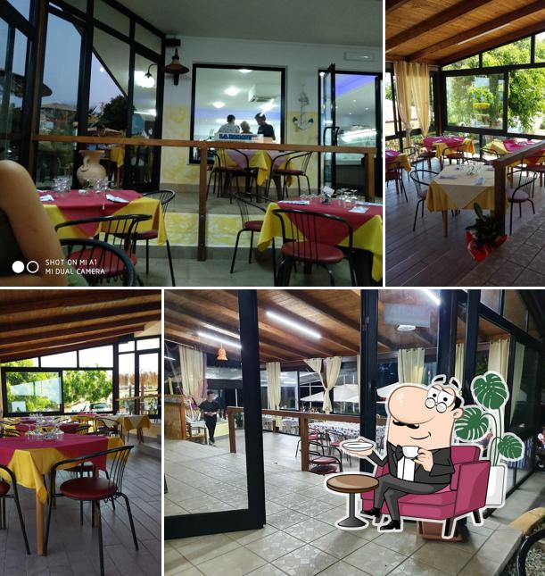 Gli interni di Pescheria La Paranza Capo Vaticano