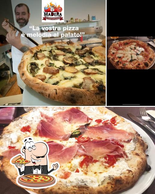 Scegli una pizza a Ristorante Pizzeria Madera Cornadella