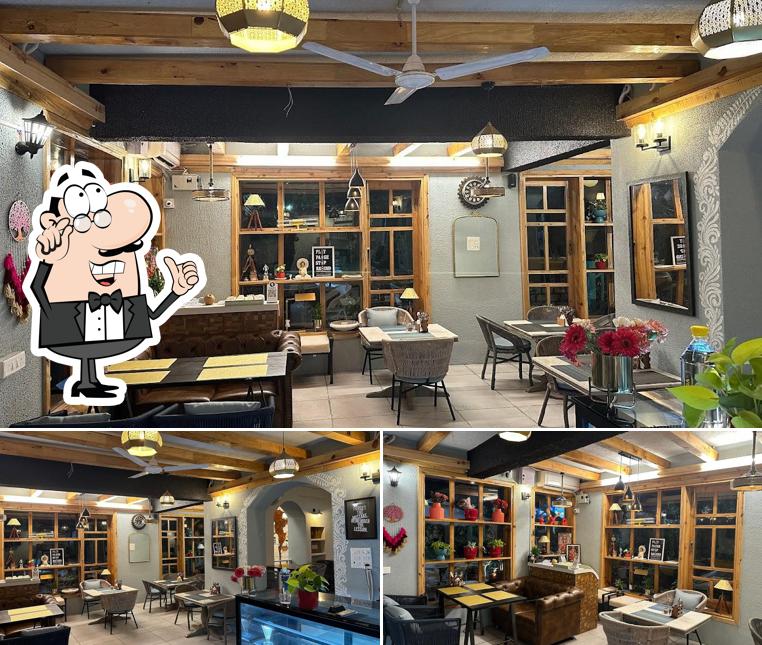 The interior of La pause (The Coffee Break)