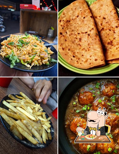 Pad thai at Two buddys Cafe