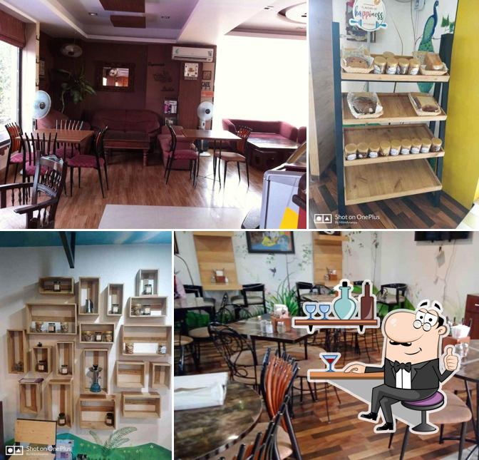 Flavours Cafe & Bakery