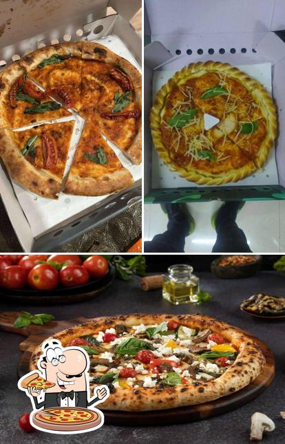At Nomad Pizza - Traveller Series - Ballygunge, Kolkata, you can try pizza