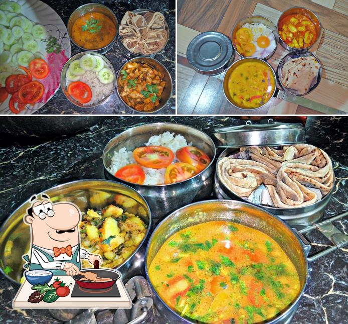 Chicken curry at Asha Tiffin Centre