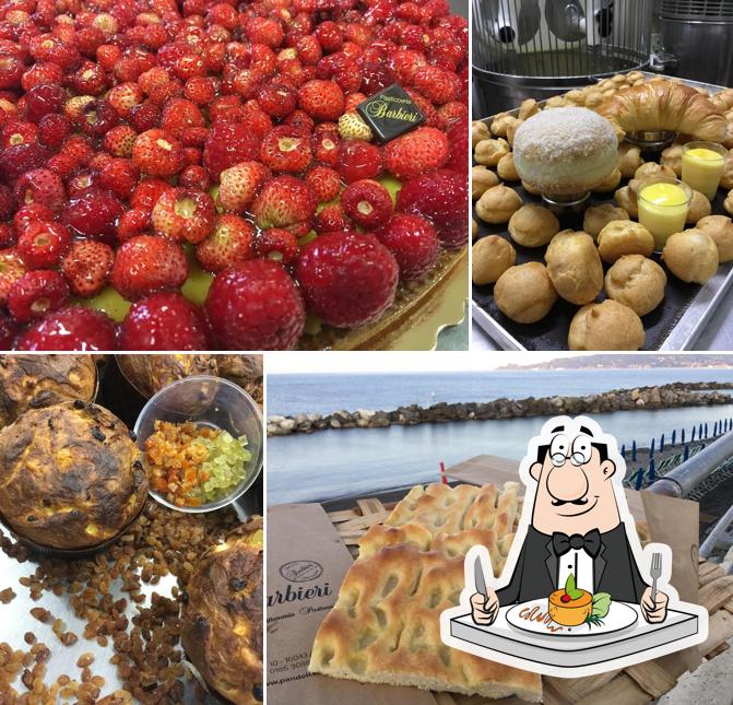 Cibo al Panificio Pasticceria Barbieri Sergio di Barbieri Piero & C. s.n.c