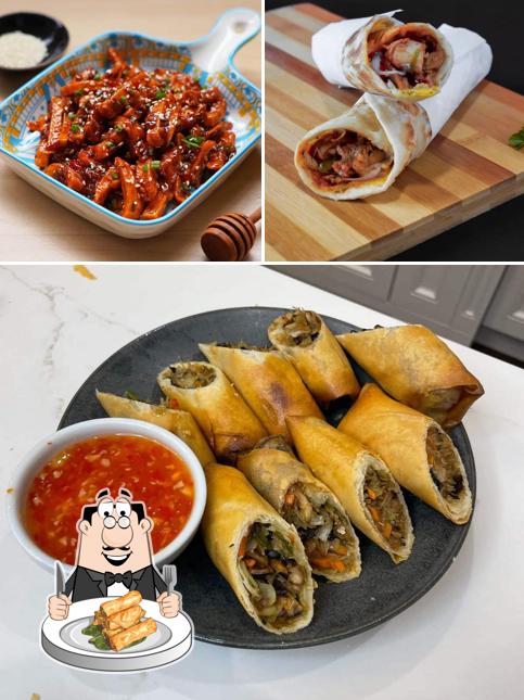 Spring rolls at Cafe'sta Cafe