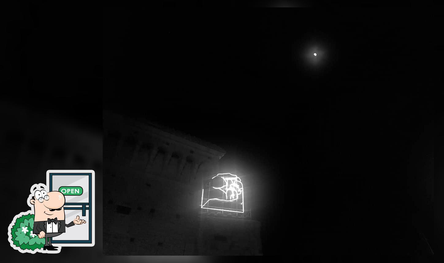 Curiosa tra gli esterni di Kebabbaro via San Donato