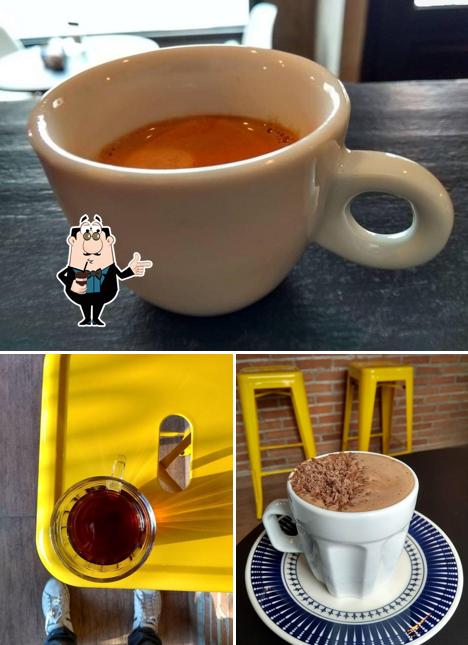 Desfrute de um drinque no O Segredo da Felicidade