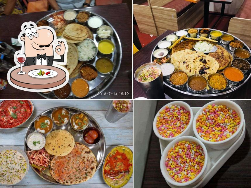 Food at Aaoji Khhaoji