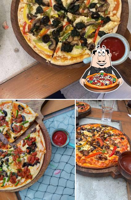 Pick pizza at Cafe - The Voyage