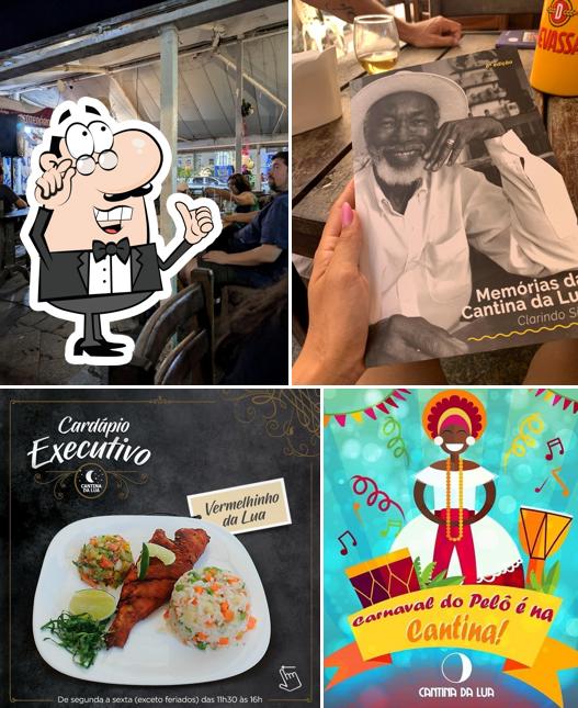 Sente em uma das mesas no Cantina da Lua