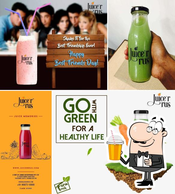 Try out different drinks offered by Juice'r Rus