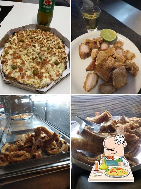 Comida em Pizzaria Queiróz