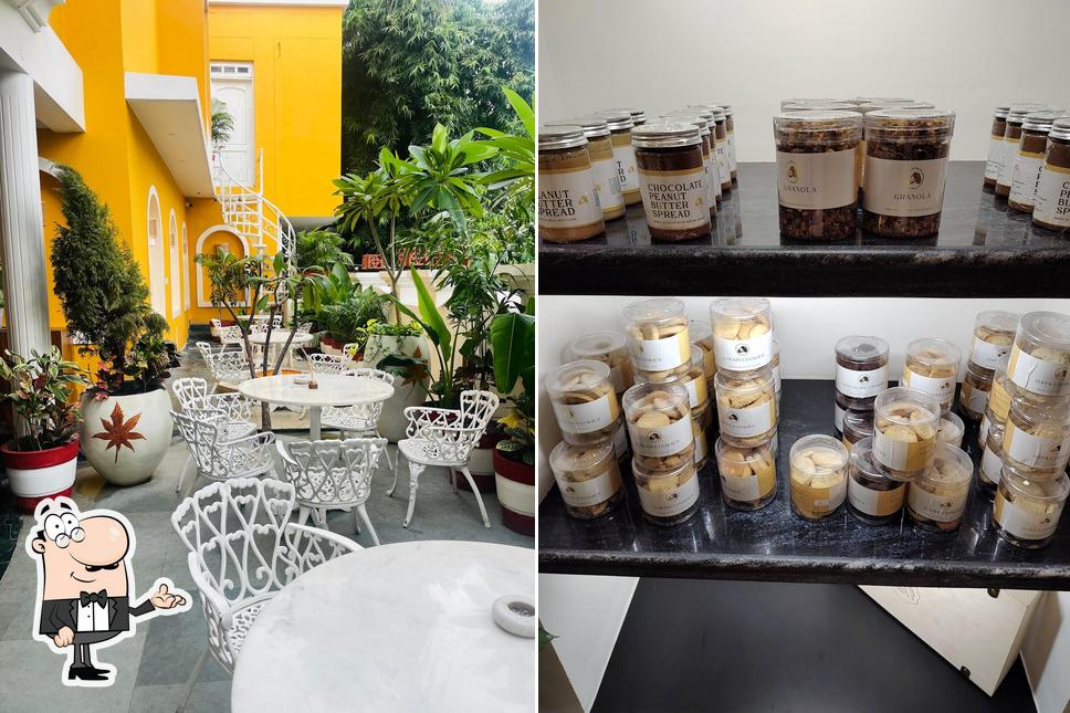 Check out how Roastery Coffee House Gomti Nagar looks inside