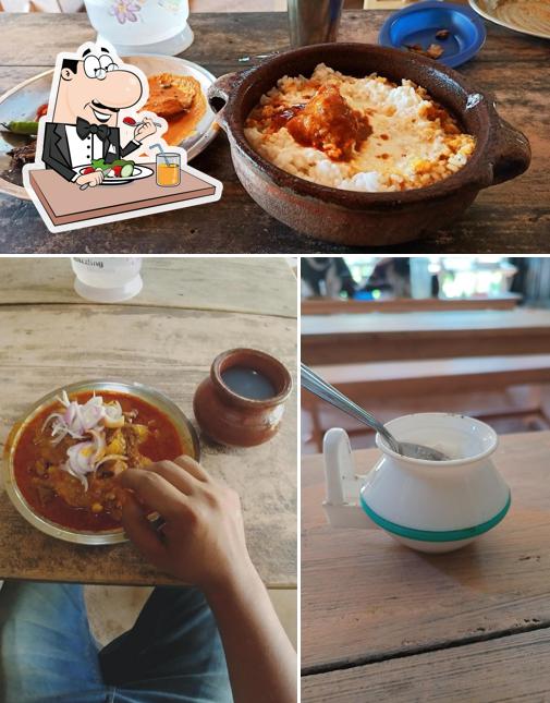 Meals at Santhosh Pazhamkanji Kada ValayantaKuzhi