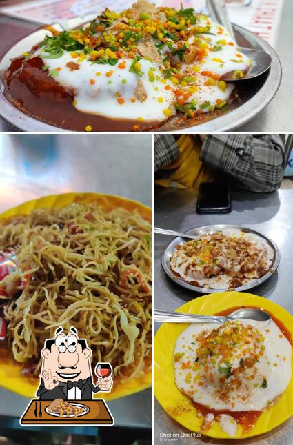 Try out pizza at R K Chat House