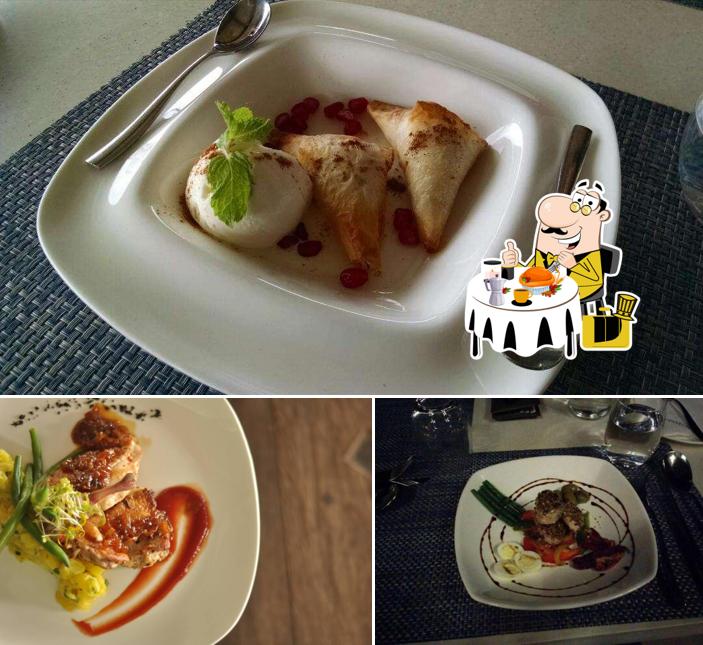 Meals at 51 - Xandari Harbour