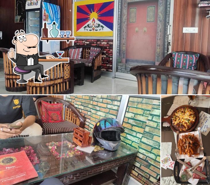 Cafe Potala (པོ་ཏ་ལ་ཟ༌ཁང༌༎) is distinguished by interior and food