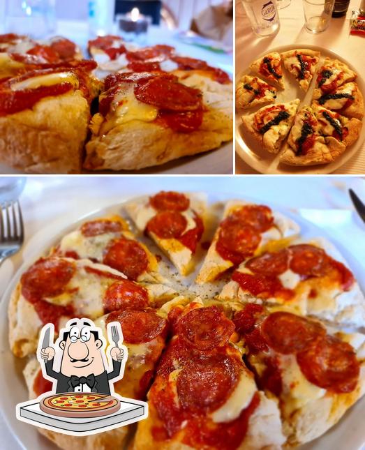 Scegli una pizza a Garum Food and Drink