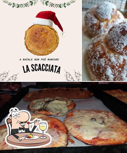 Cibo al Panificio Raiti Franco “Farinetta”