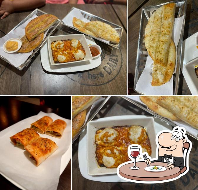 Pizza Hut Callista Mall, Bardoli