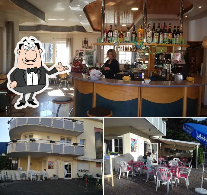 Dai un'occhiata agli interni di Cafè Wolkenstein